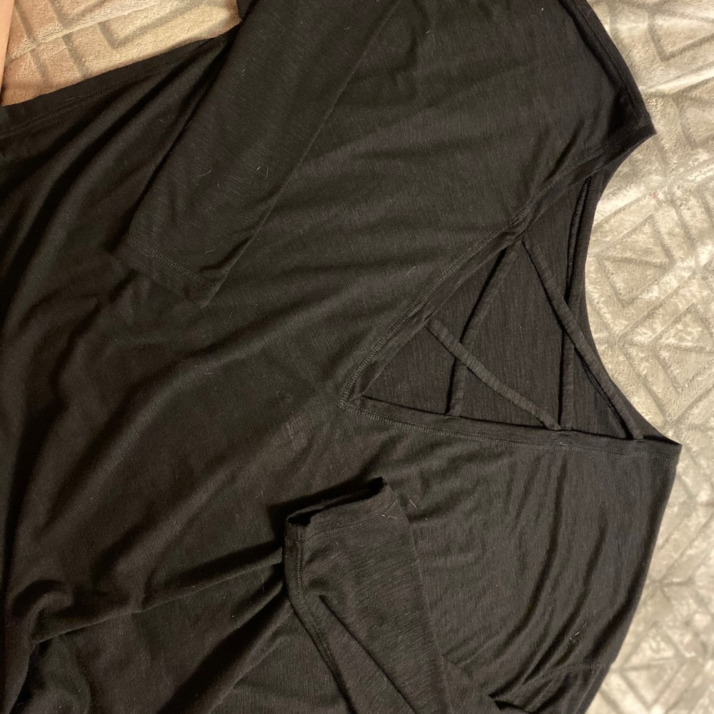 Women’s open back work out top